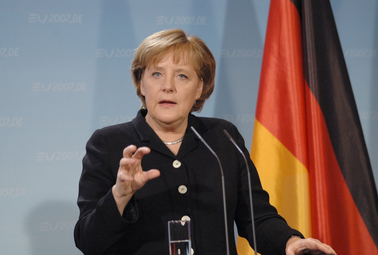 Merkel initiates to change the course: Contingents for refugees