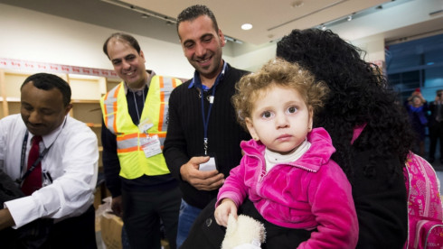 First Syrian refugees arrive to Canada