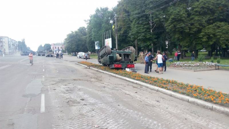 Ukrainian Air Defense System Overturns After Military Parade