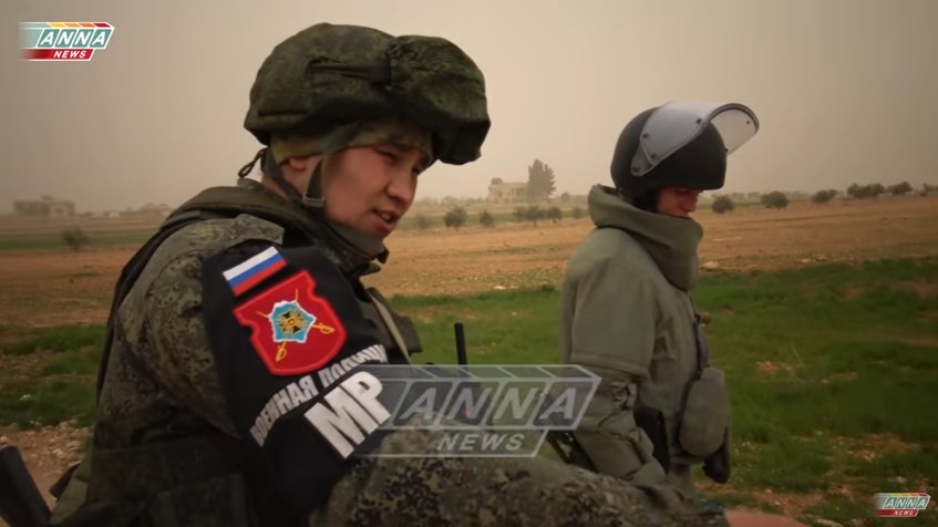 Russian Sappers Demining Roads Between Areas Controlled By Syrian Army and SDF (VIdeo)