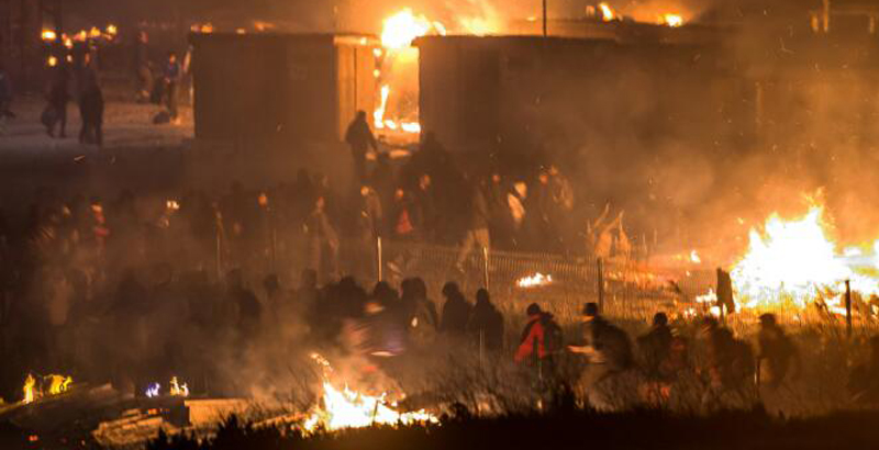 French Migrant Camp Burns to Ground after Massive Brawl (Photo, Video)