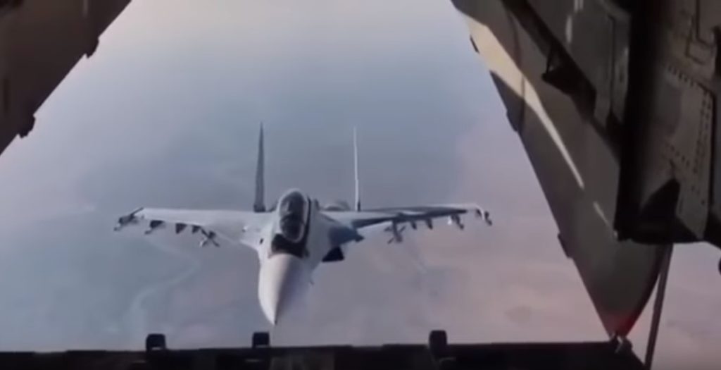 Video: Russian Su-30 Performs Maneuver Near Il-76 In Syrian Skies