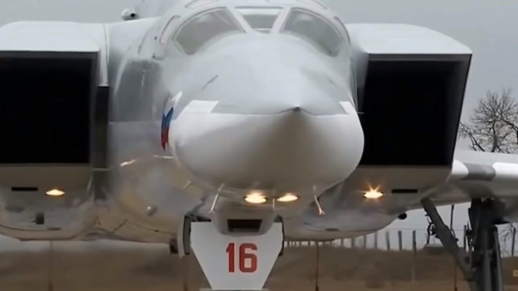 Video: Tupolev Tu-22 / Tu-22M Series | SUPERSONIC BOMBER