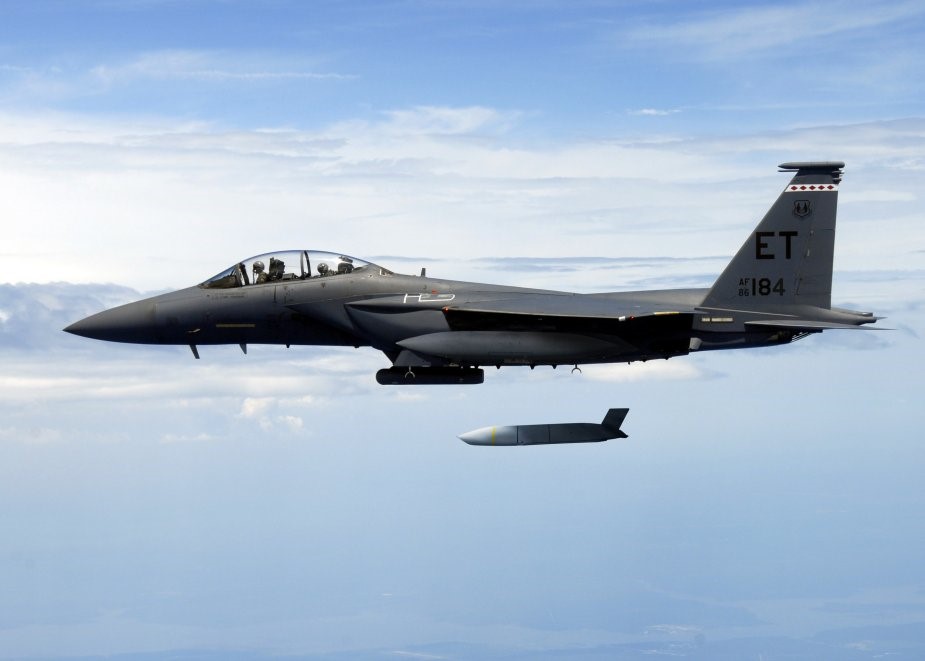 Combat Debut of Joint Air-to-Surface Stand-off Missile: Did U.S. Air Force Lose High Tech Missile in Syria?