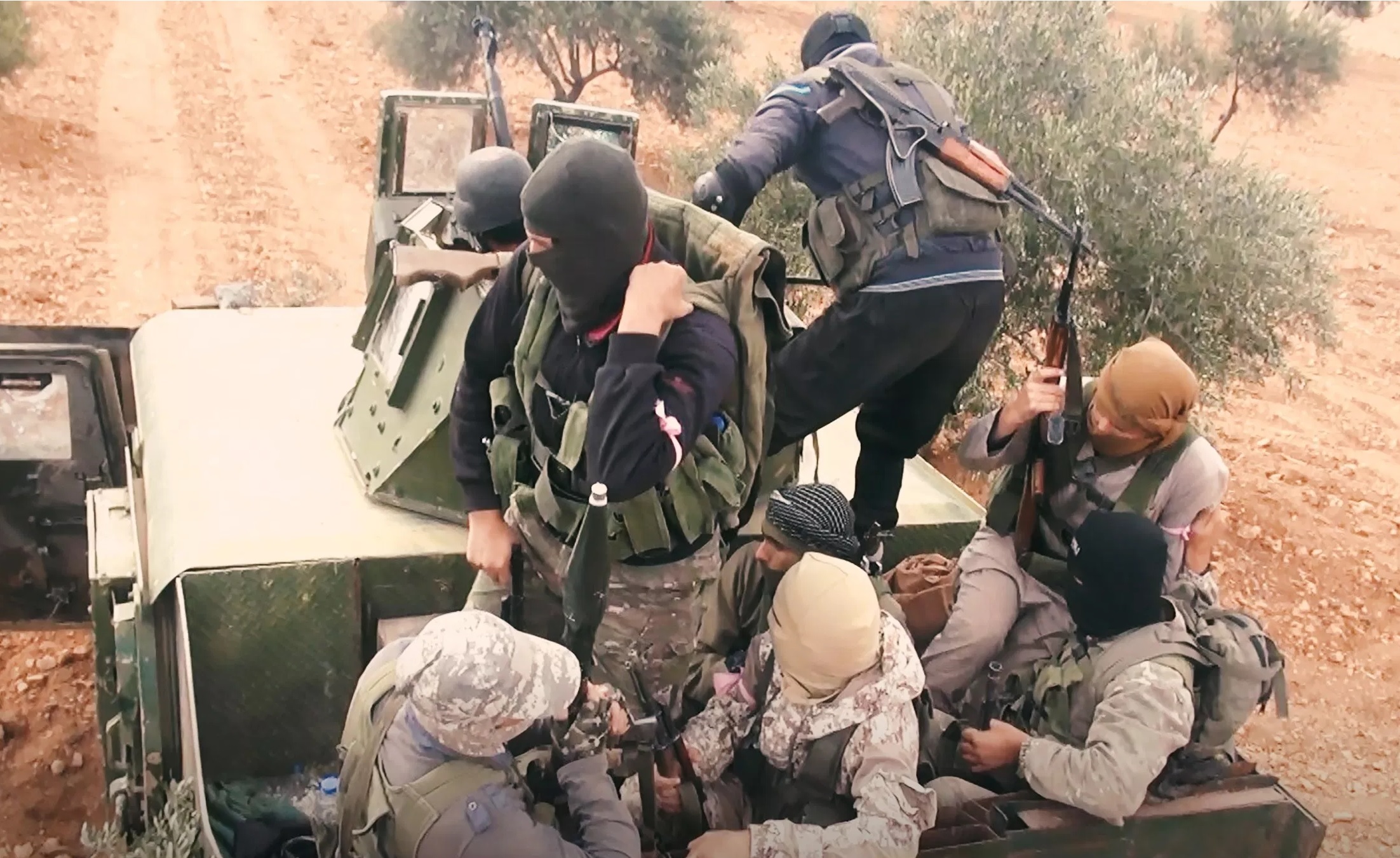 Terrorist Groups Launch Surprise Attack In Northern Hama, Enter Kafr Nabudah