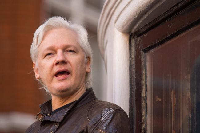 Julian Assange Arrested By UK Metro Police, Invited By Ecuadorian Ambassador