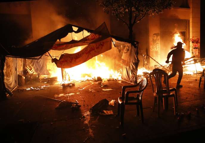 Anti-Government Riots in Lebanon Continue With A Rise in Violence
