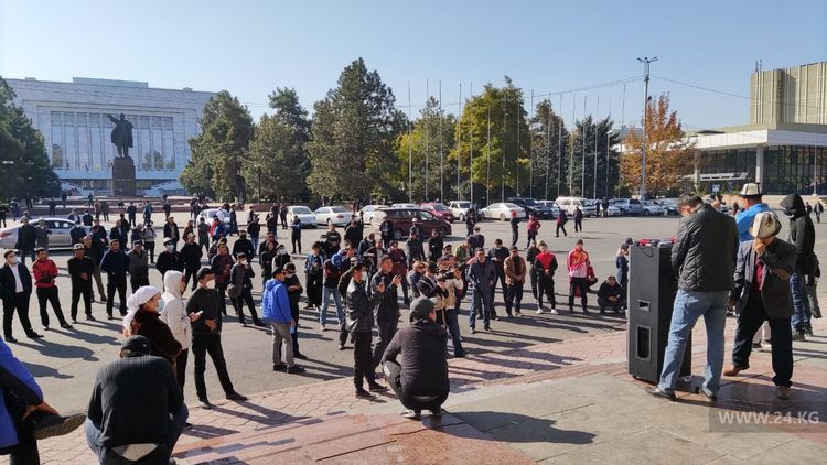 Protests In Kyrgyzstan Continue, As President Rejects Appointment Of Prime Minister As "Not According To Law"