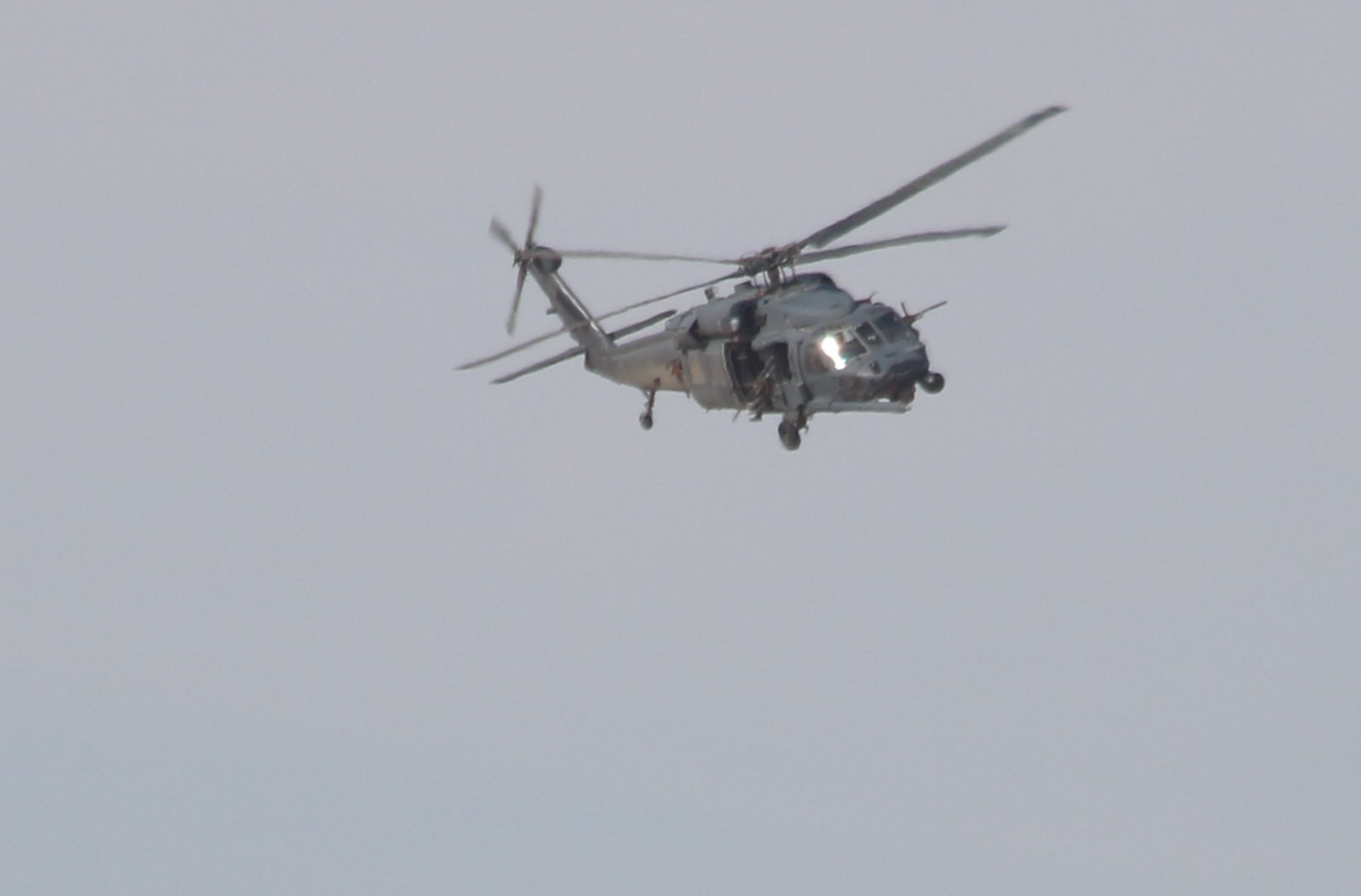 US ‘Search & Rescue’ Helicopter Spotted Over Al-Tanf In Southeastern Syria (Photos)
