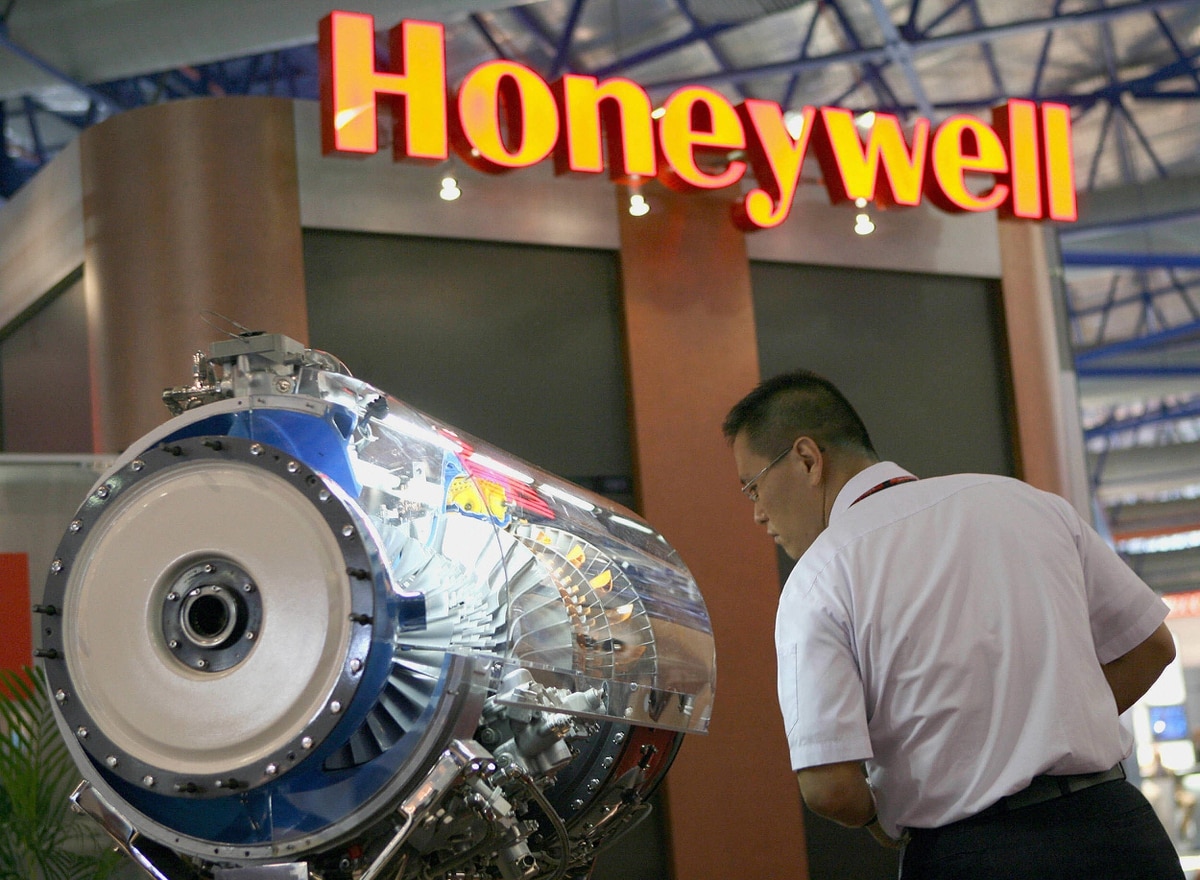 A Light Slap: Honeywell Fined For Sharing F-35, Other Secrets To China
