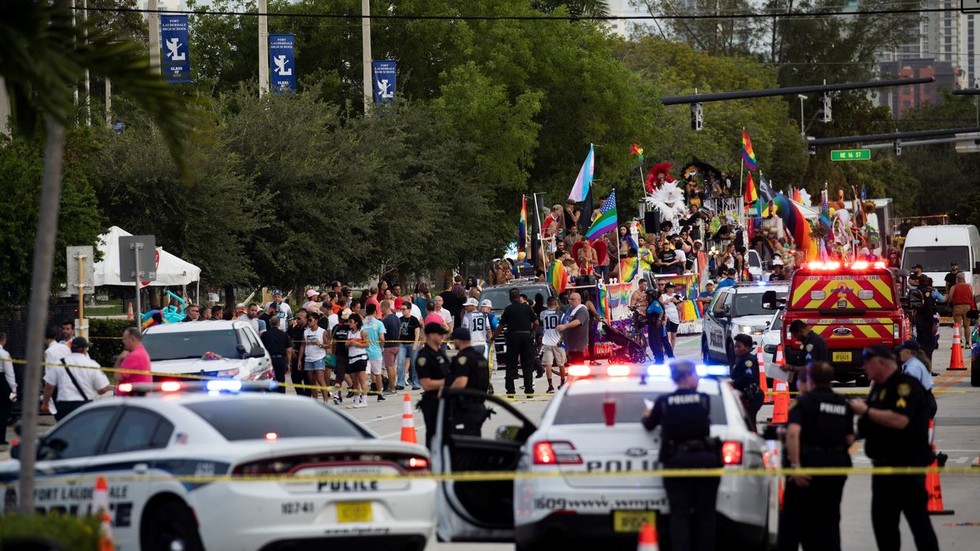 1 Dead, 6 Injured After Truck Plows Into Florida Pride Parade