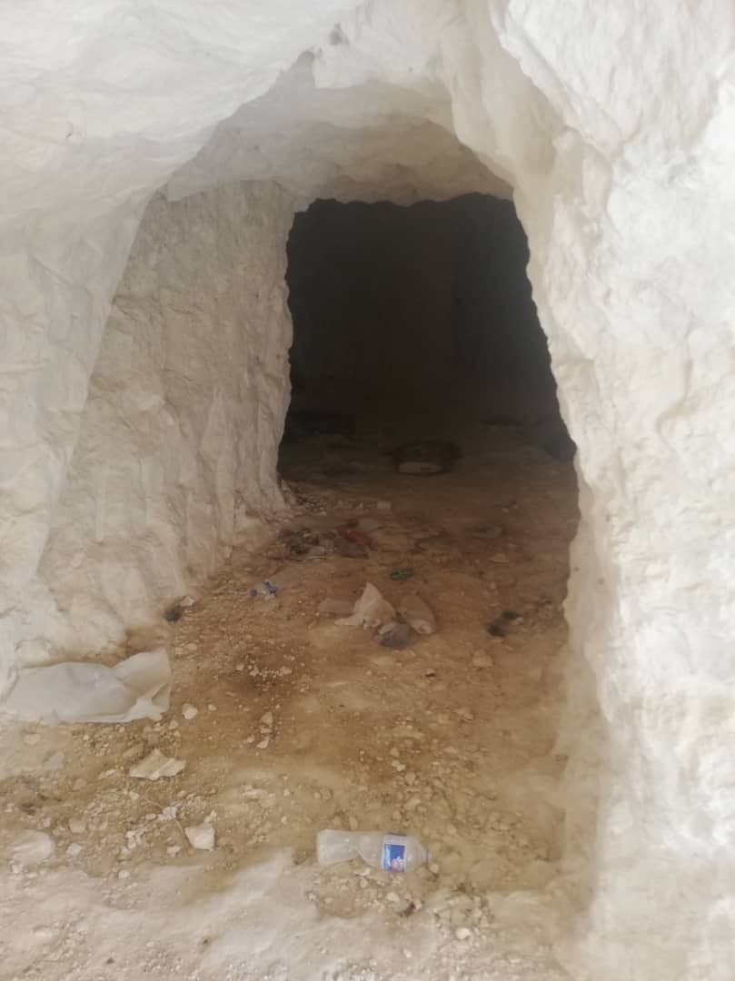 Central Syria Insurgency: Army Uncovered ISIS Caves Cells In Eastern Homs (Photos)