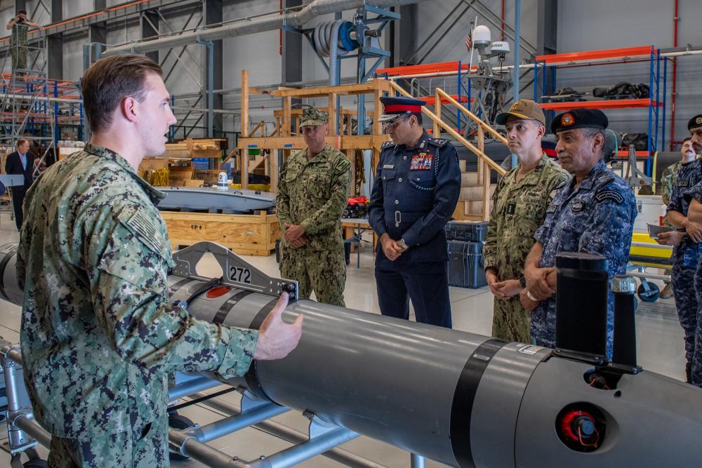 Bahrain And U.S. 5th Fleet To Cooperate In Integrating Unmanned System In Regional Ops