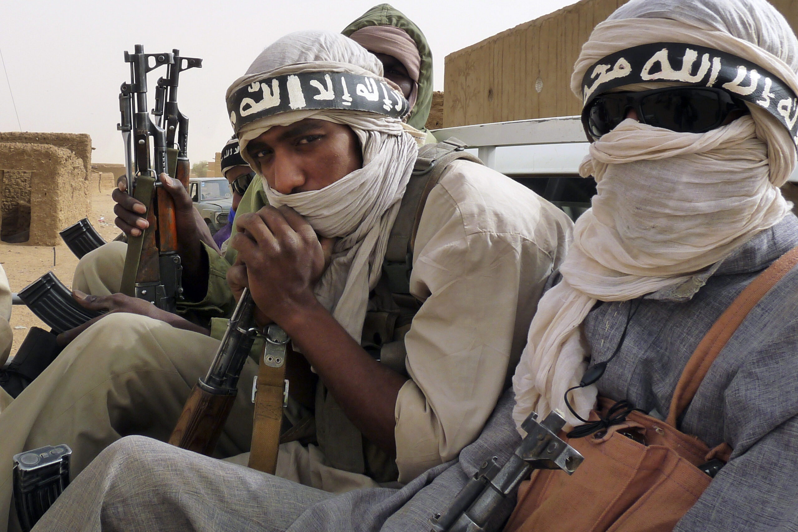 Russia Promises To Enhance Mali’s Military Effectiveness Amid Threats By Al-Qaeda
