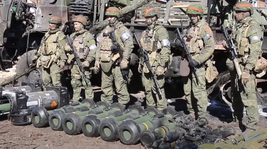 Russia Showcases Captured And Destroyed Ukrainian Equipment Amid Diplomatic And Humanitarian Stalemate