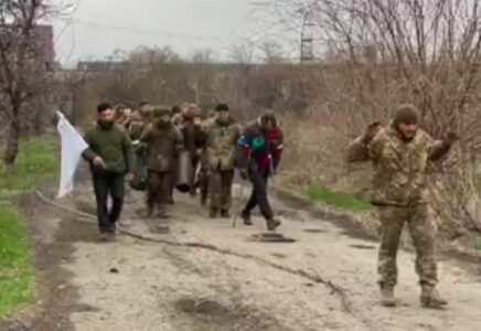 1,000 Ukrainian Soldiers Surrendered In Mariupol. AFU Counterattacks In Kharkiv