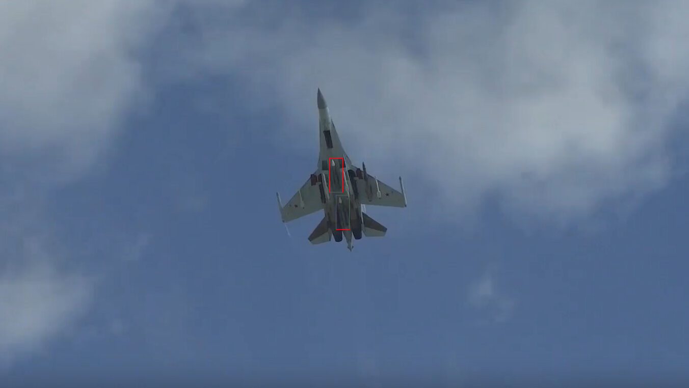 Russian Su-35s Are Hunting Ukrainian Warplanes With Long-Range Hypersonic Air-To-Air Missiles (Video)