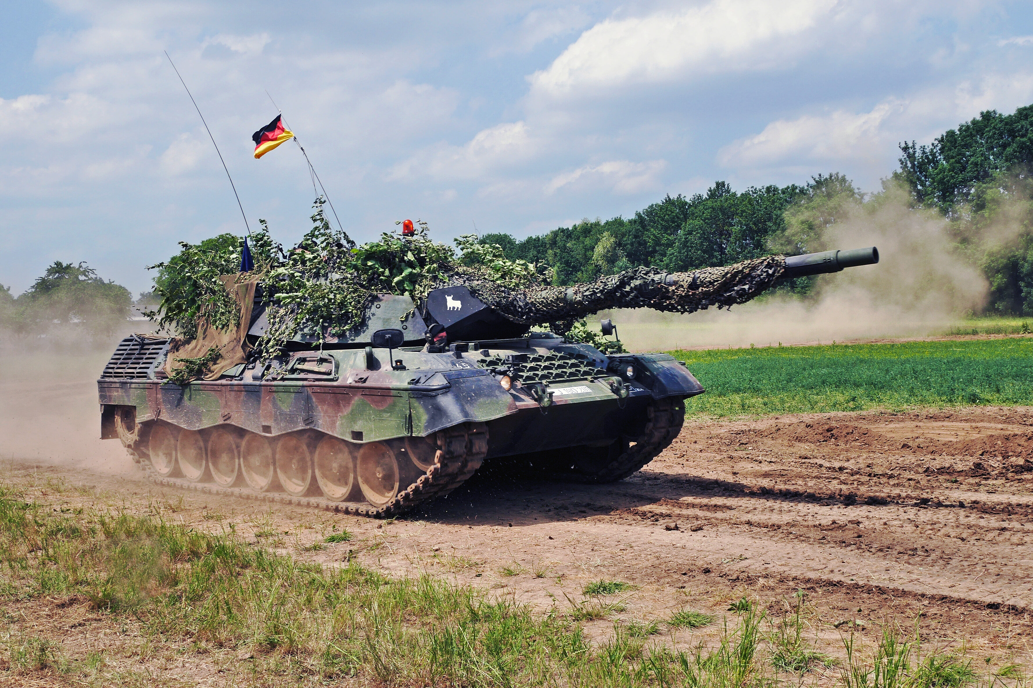 Germany Announces Largest Aid Package To Kiev With Tanks, Howitzers &amp; Air Defense Systems