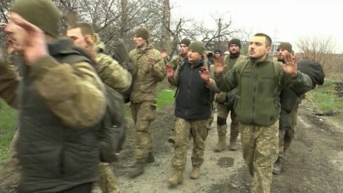 NATO-Trained Ukrainian Conscripts Surrendering En Masse