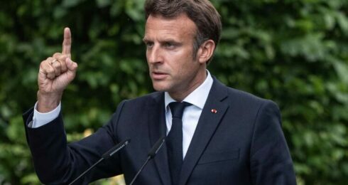 La France pourrait envoyer des troupes en Ukraine alors que la rhétorique de Macron devient de plus en plus belliciste