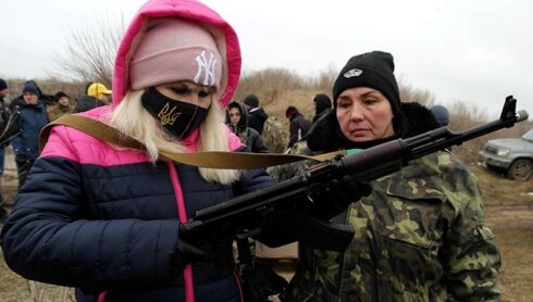 Kiev Admits It Has No Control Over Weapons Distributed To Ordinary Citizens